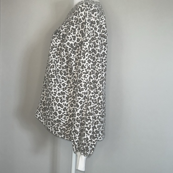 Abercrombie & Fitch Cheetah Logo Sweatshirt Size Small - Picture 4 of 8